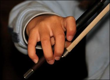 Violin Bow Hold Example 1